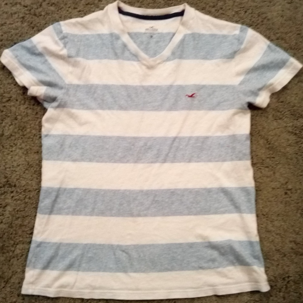 Hollister V-neck Shirt